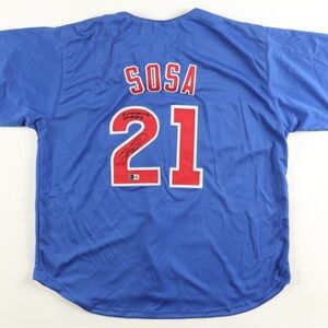 Sammy Sosa Signed Jersey Inscribed "Slammin Sammy" (Beckett)